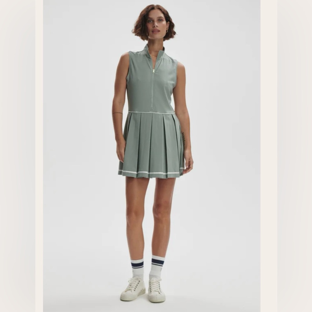 Varley Dalton Court Dress 32” in cool sage size M